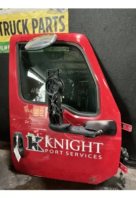 INTERNATIONAL LT625 Door Assembly, Front