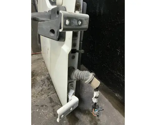 INTERNATIONAL LT625 Door Assembly, Front