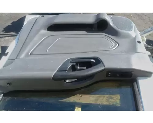 INTERNATIONAL LT625 Door Assembly, Front