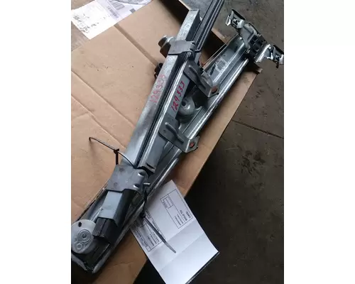 INTERNATIONAL LT625 Door Window Regulator