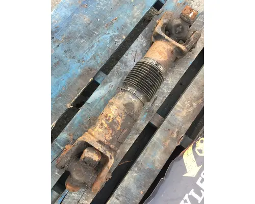 INTERNATIONAL LT625 Drive Shaft, Rear