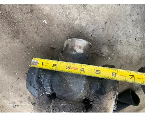 INTERNATIONAL LT625 Drive Shaft, Rear
