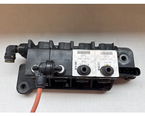 INTERNATIONAL LT625 Electronics & Modules 430