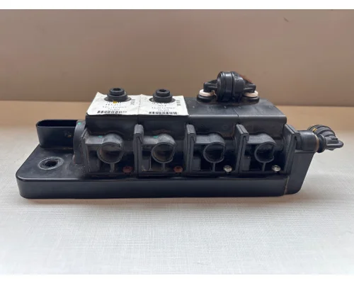 INTERNATIONAL LT625 Electronics & Modules 430