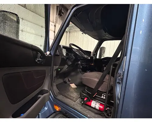 INTERNATIONAL LT625 Engine Mounts