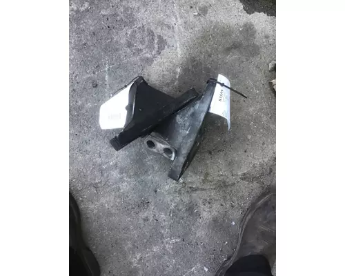 INTERNATIONAL LT625 Engine Mounts