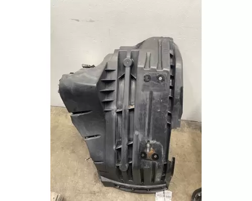 INTERNATIONAL LT625 Fender Extension