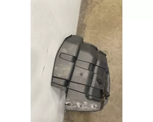 INTERNATIONAL LT625 Fender Extension
