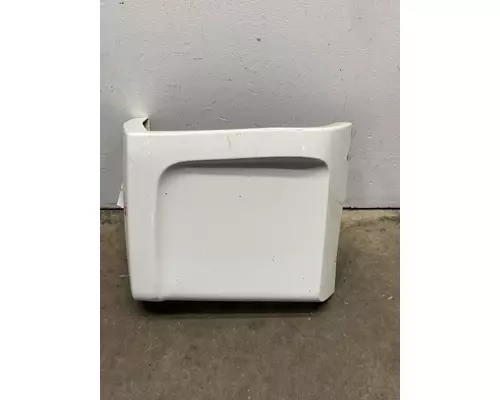 INTERNATIONAL LT625 Fender Extension