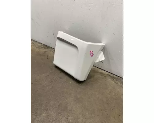 INTERNATIONAL LT625 Fender Extension