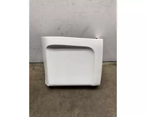 INTERNATIONAL LT625 Fender Extension