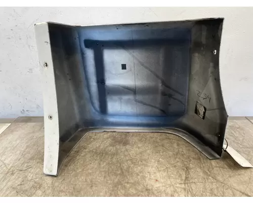 INTERNATIONAL LT625 Fender Extension
