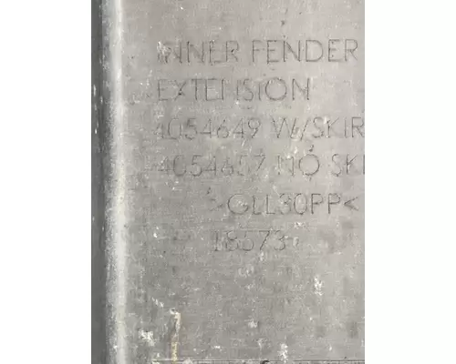 INTERNATIONAL LT625 Fender Extension