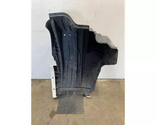 INTERNATIONAL LT625 Fender Extension