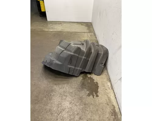 INTERNATIONAL LT625 Fender Extension