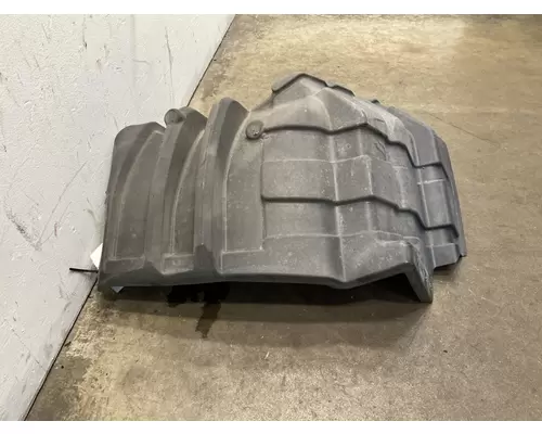 INTERNATIONAL LT625 Fender Extension