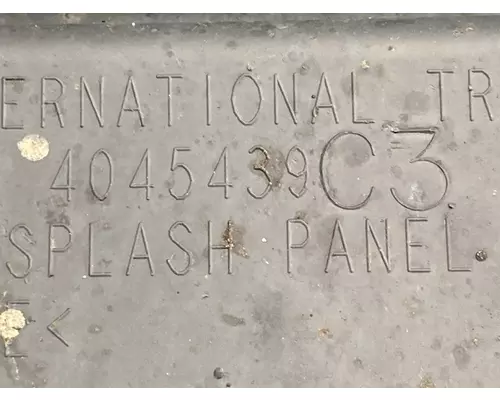INTERNATIONAL LT625 Fender Extension