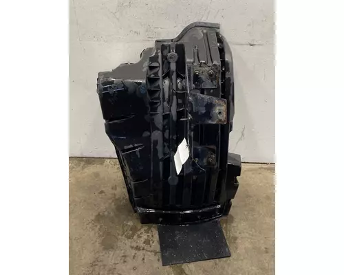 INTERNATIONAL LT625 Fender Extension