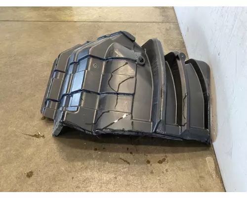 INTERNATIONAL LT625 Fender Extension