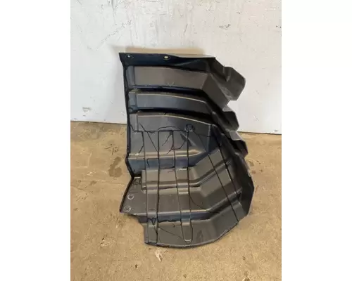 INTERNATIONAL LT625 Fender Extension