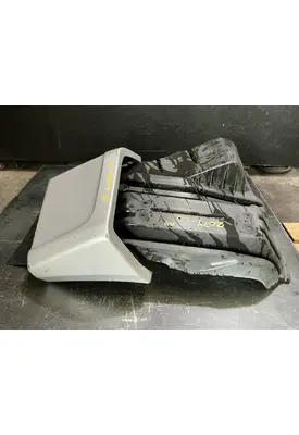 INTERNATIONAL LT625 Fender Extension