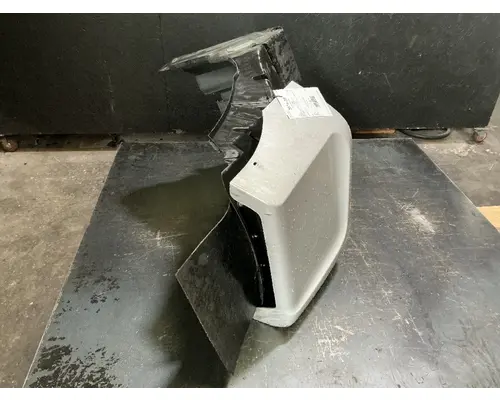 INTERNATIONAL LT625 Fender Extension