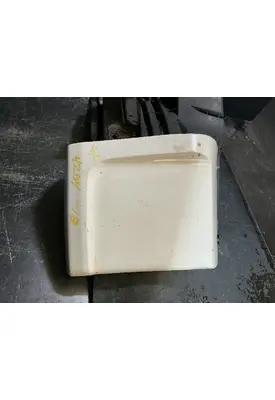 INTERNATIONAL LT625 Fender Extension