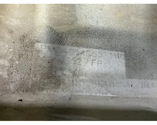 INTERNATIONAL LT625 Fender Extension