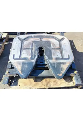 INTERNATIONAL LT625 Fifth Wheel