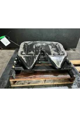 INTERNATIONAL LT625 Fifth Wheel