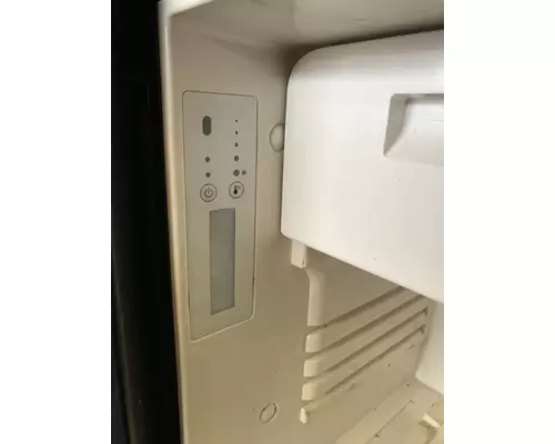 INTERNATIONAL LT625 Fridge