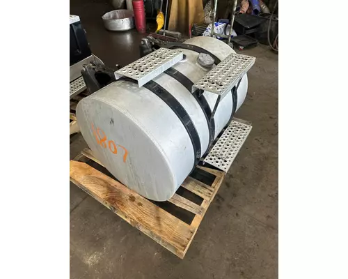 INTERNATIONAL LT625 Fuel Tank
