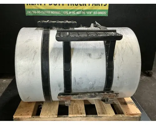 INTERNATIONAL LT625 Fuel Tank