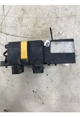 INTERNATIONAL LT625 Fuse Box