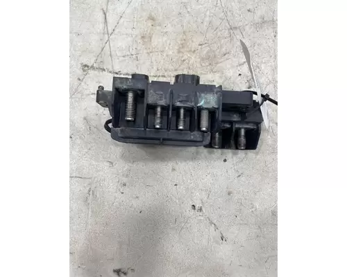 INTERNATIONAL LT625 Fuse Box