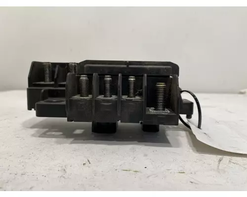 INTERNATIONAL LT625 Fuse Box