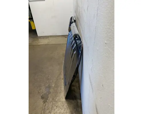 INTERNATIONAL LT625 Grille