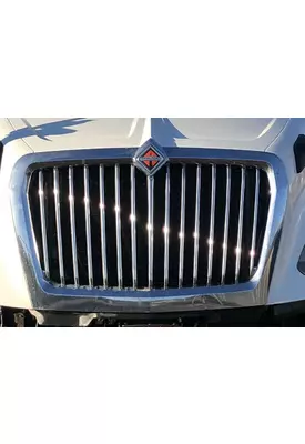 INTERNATIONAL LT625 Grille