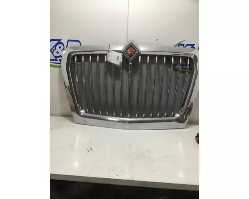 INTERNATIONAL LT625 Grille