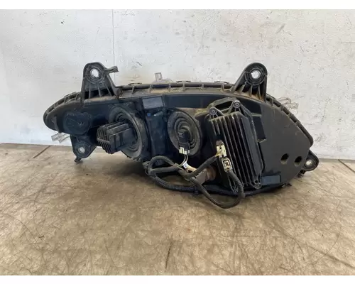 INTERNATIONAL LT625 Headlamp Assembly