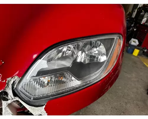 INTERNATIONAL LT625 Headlamp Assembly