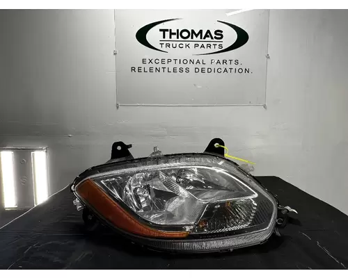 INTERNATIONAL LT625 Headlamp Assembly