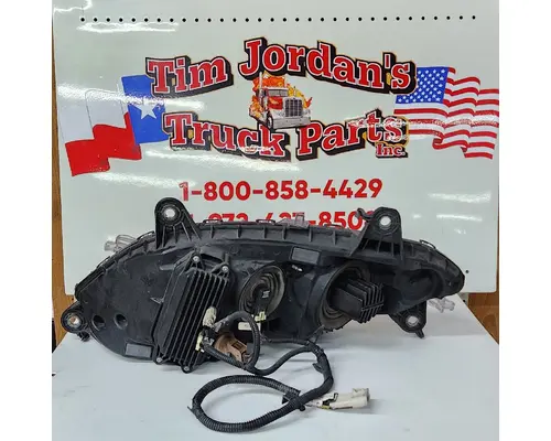 INTERNATIONAL LT625 Headlamp Assembly