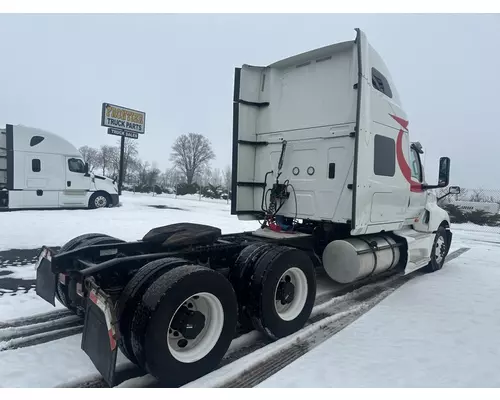 INTERNATIONAL LT625 Heavy Trucks