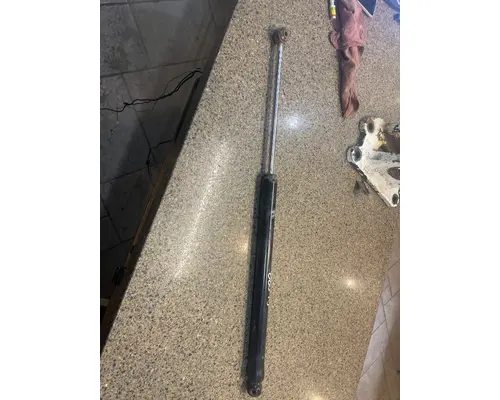 INTERNATIONAL LT625 Hood Strut