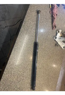 INTERNATIONAL LT625 Hood Strut