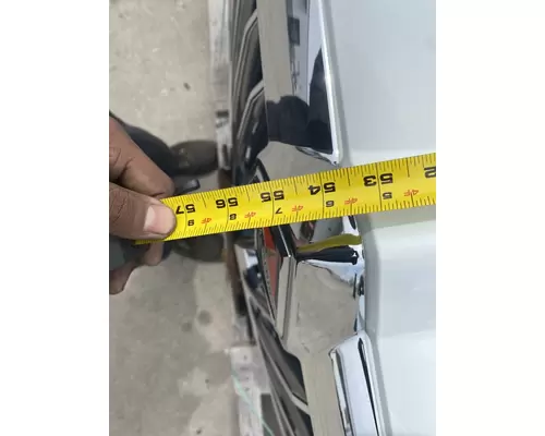 INTERNATIONAL LT625 Hood