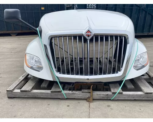 INTERNATIONAL LT625 Hood