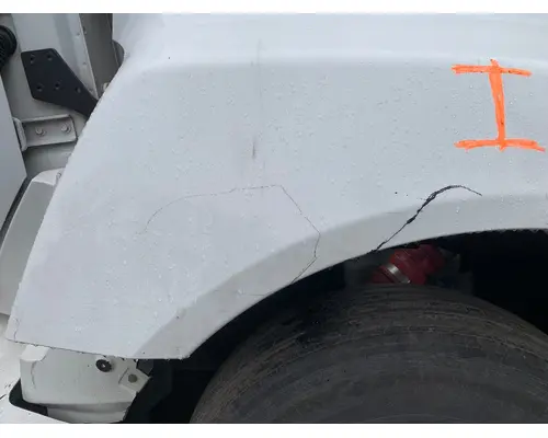 INTERNATIONAL LT625 Hood