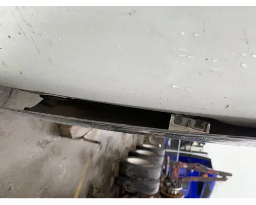 INTERNATIONAL LT625 Hood